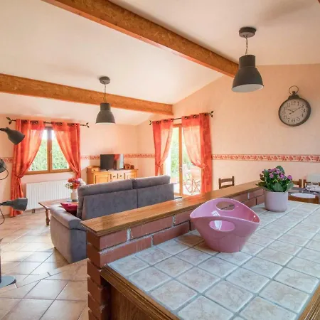 Gite Thuret, 3 Pieces, 4 Personnes - Fr-1-630-43 Dom wakacyjny